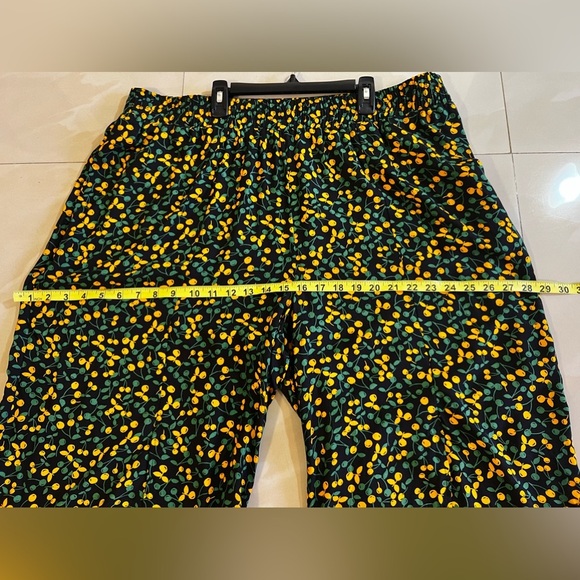 Curations wide legs pants Size 1XP 100% ViscosesLemons 🍋 Vibrantmaternity pants - Picture 10 of 16